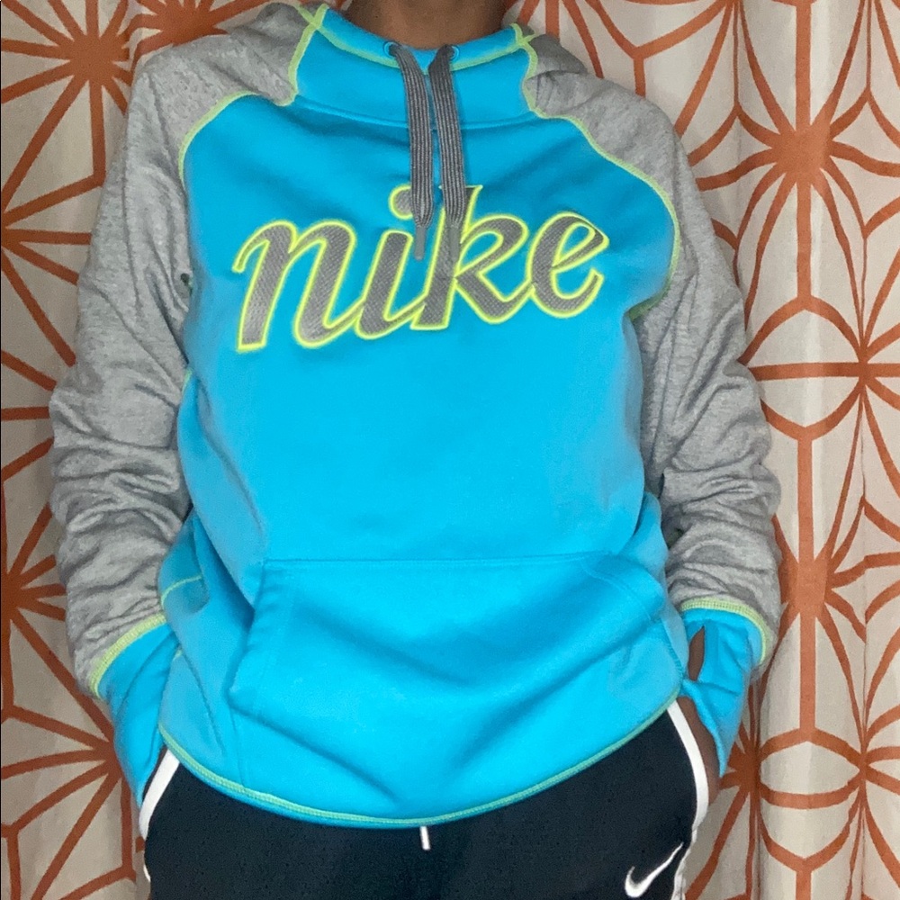 BEAUTIFUL Nike hoodie
